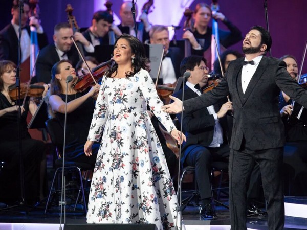 Анна Нетребко и Юсиф Эйвазов. Токийский филармонический оркестр, дирижёр Ядер Биньямини. Сантори холл (2)