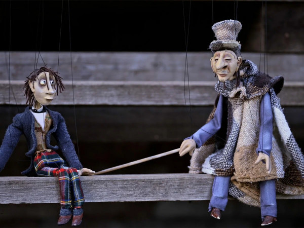 Путешествие Льюиса Кэррола сквозь зеркало, и что он нашел там