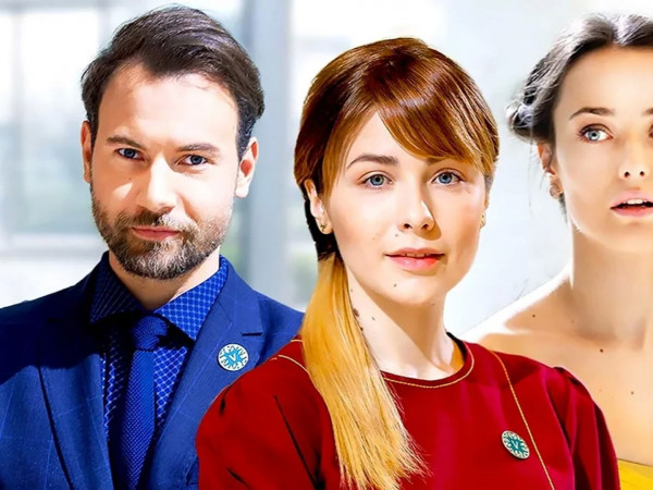 За витриной