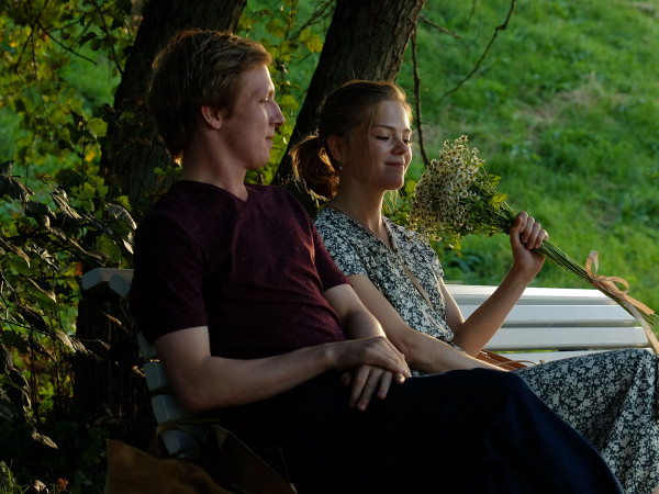 Пара из будущего (4)