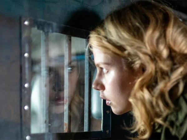 Девушка в окне