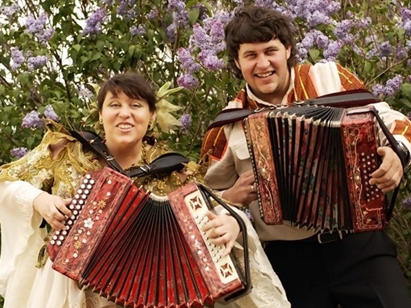 Играй, гармонь любимая! (2)