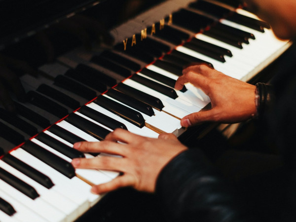 Франц Шуберт Симфония № 5. Заслуженный коллектив России академический симфонический оркестр Санкт-Петербургской филармонии. Дирижёр Николай Алексеев (2)