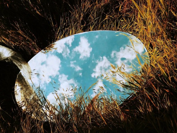 Зеркало — ключ к машине времени