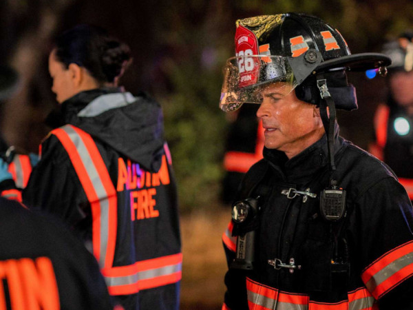 911: Одинокая звезда