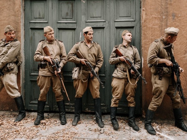 Значит, нам туда дорога