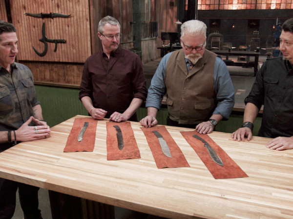 Между молотом и наковальней (2)