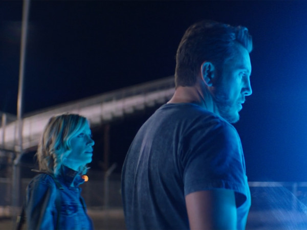 Деревенские против пришельцев