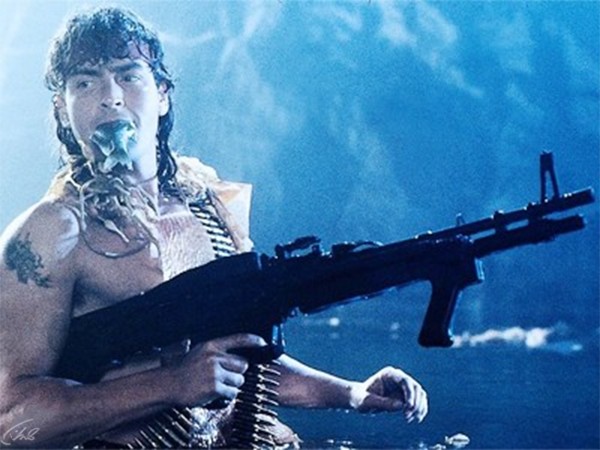 Горячие головы-2