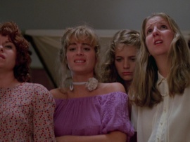 На греческой улице...