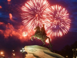 Председатель ЗАКС А.Н. Бельский. Новогоднее поздравление петербуржцев