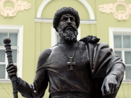 Святые и близкие. На весах веры