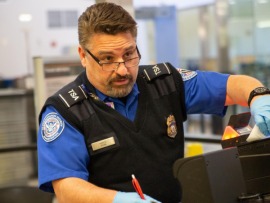 Служба безопасности аэропорта: Рим