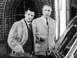 Он пошел один