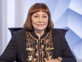 Монолог в 4-х частях. К юбилею Ларисы Лужиной