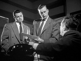 Он бродил по ночам