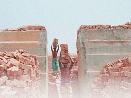 Люди-кирпичи. История современного рабства. Филиппины. Золотое дно