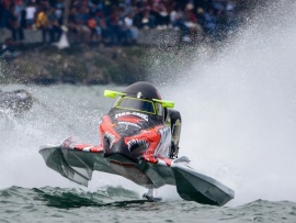 Гонки над водой