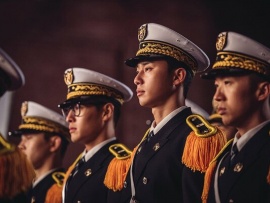 Молодые копы (6)