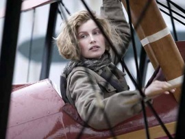 Девушка и волки