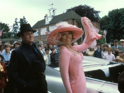 Зеркало треснуло (4)