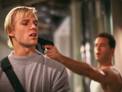 Крепкий орешек