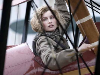 Девушка и волки