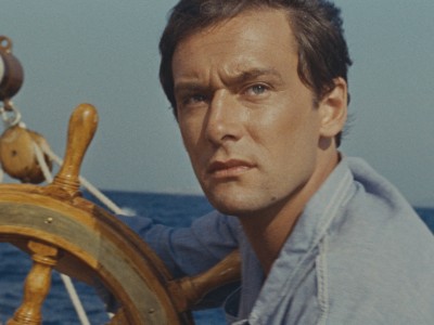 На ярком солнце