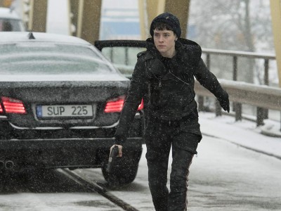 Девушка, которая застряла в паутине