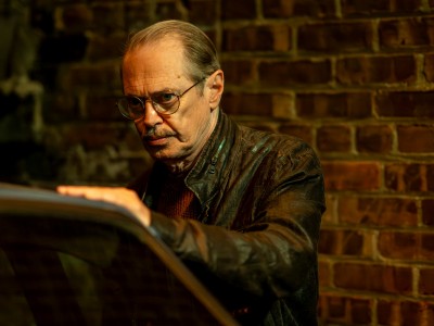 Психотерапия: Незатейливая история писателя, который решил написать о серийном убийце