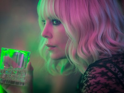 Взрывная блондинка