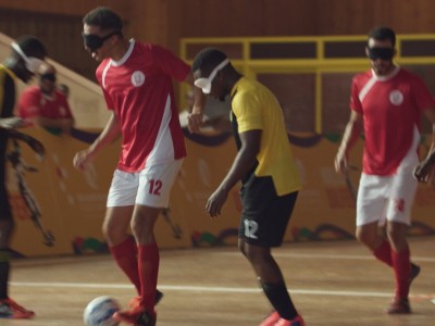 Игра вслепую