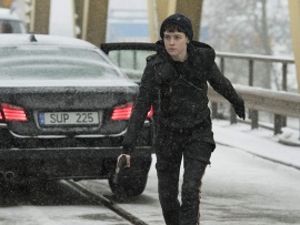 Девушка, которая застряла в паутине