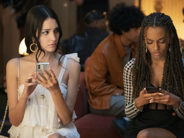 Сплетница (6)