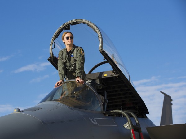 Капитан Марвел (3)