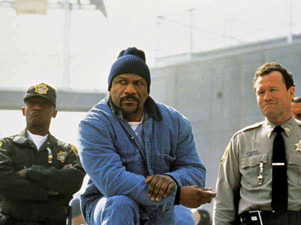 Обсуждению не подлежит (6)