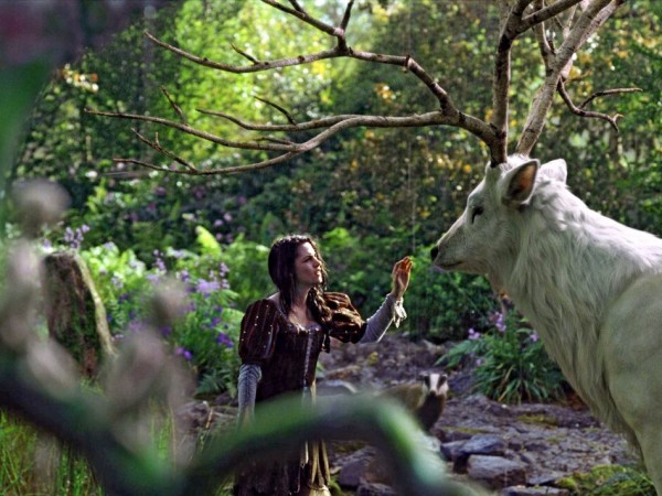 Белоснежка и охотник (6)