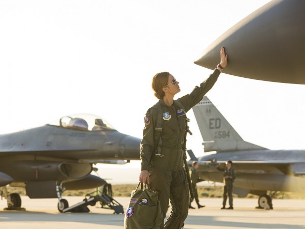 Капитан Марвел (2)