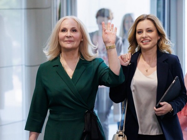 Блондинка и брюнетка (2)