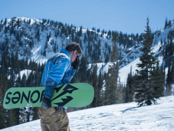 На глубине 6 футов (6)