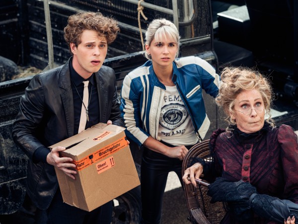 Помогите, я уменьшил своих друзей! (3)