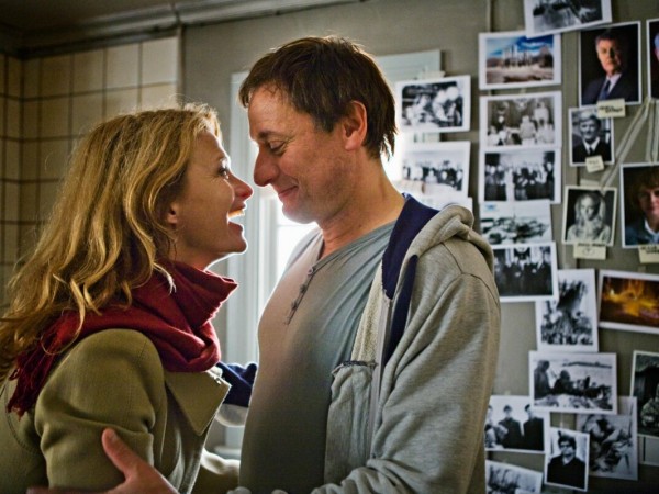 Девушка с татуировкой дракона (2)