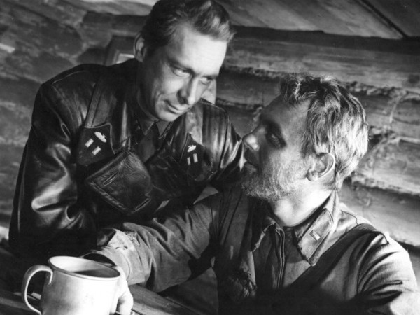 Живые и мертвые (5)