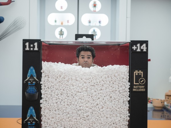 Новая игрушка (2)