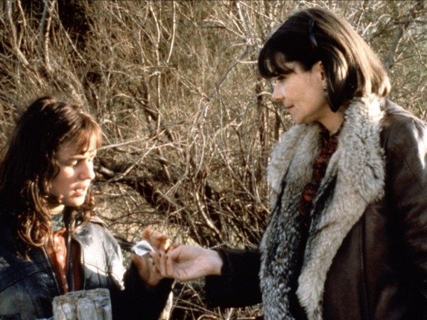 Без крыши, вне закона (4)