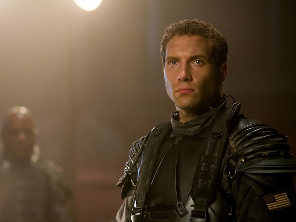 Терминатор: Генезис (2)