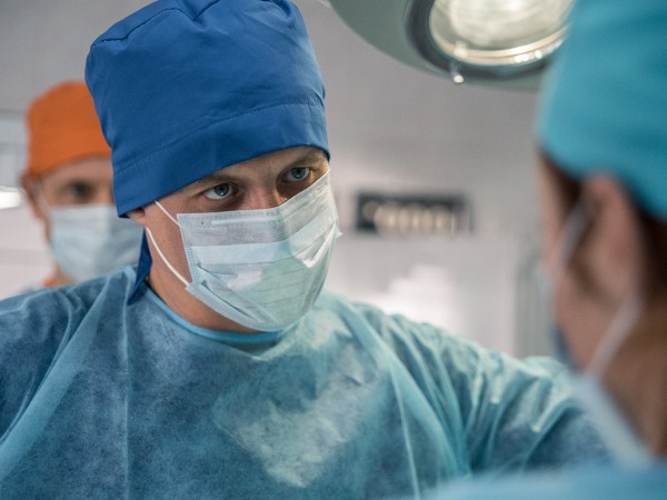 Женщина с лилиями (6)