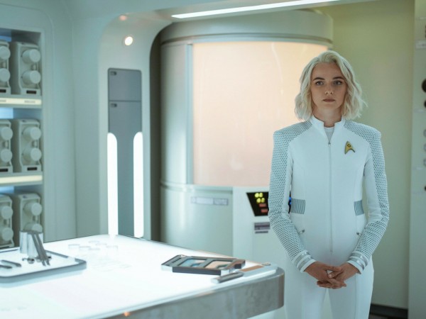 Звездный путь: Странные новые миры (6)