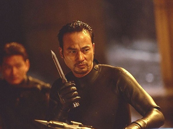 Лара Крофт: Расхитительница гробниц 2 — Колыбель жизни (3)