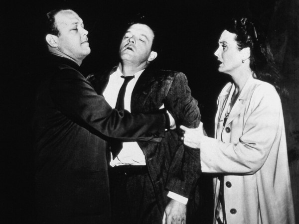 Акт насилия (2)